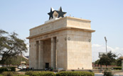 Monument signifiant l'indépendance à Accra, Ghana
